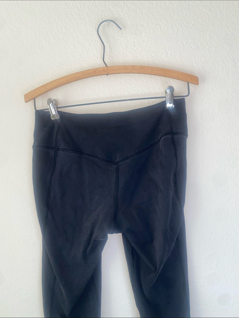 💋Women’s Black Nike leggings-size small! - Picture 3 of 6